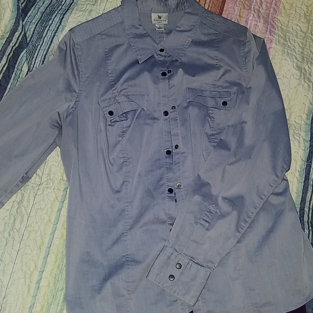 Blue snap closure collared shirt